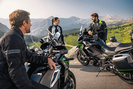 Мотоцикл Kawasaki Versys 1100 SE